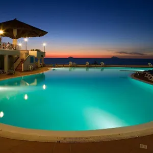 3* Kompleks wypoczynkowy Th Gioiosa Mare - Capo Calava Village